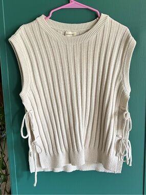 Thread & Supply Knit Sleeveless Crewneck Sweater Vest - Cream